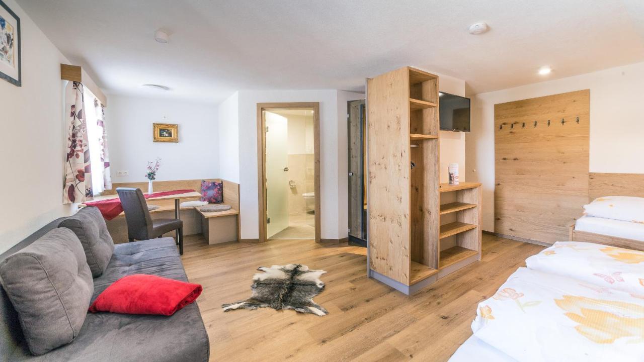 Gasthof Neuwirt Ellbogen Bagian luar foto