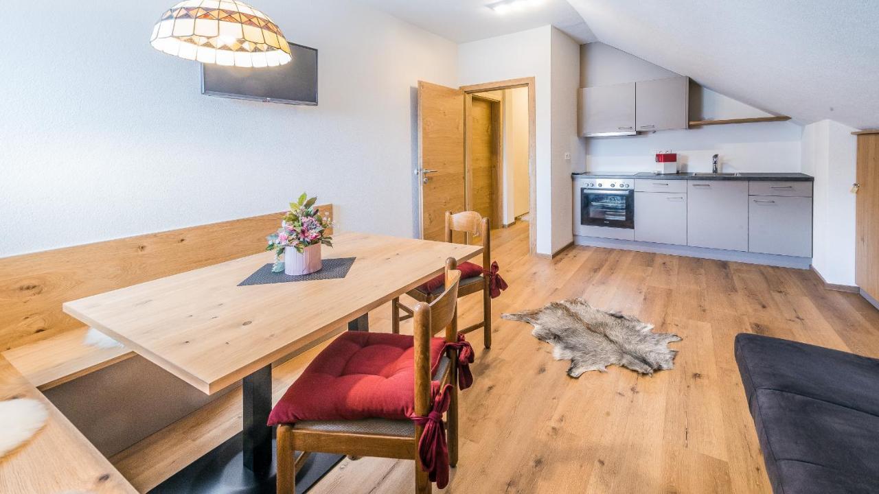 Gasthof Neuwirt Ellbogen Bagian luar foto