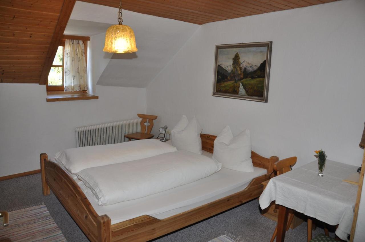 Gasthof Neuwirt Ellbogen Bagian luar foto