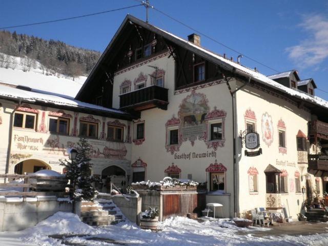 Gasthof Neuwirt Ellbogen Bagian luar foto