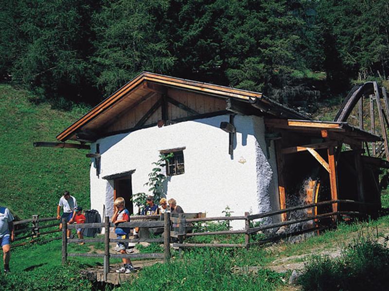Gasthof Neuwirt Ellbogen Bagian luar foto